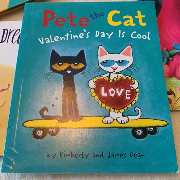 Mcdonald’s happy meal books - Picture 2 of 10